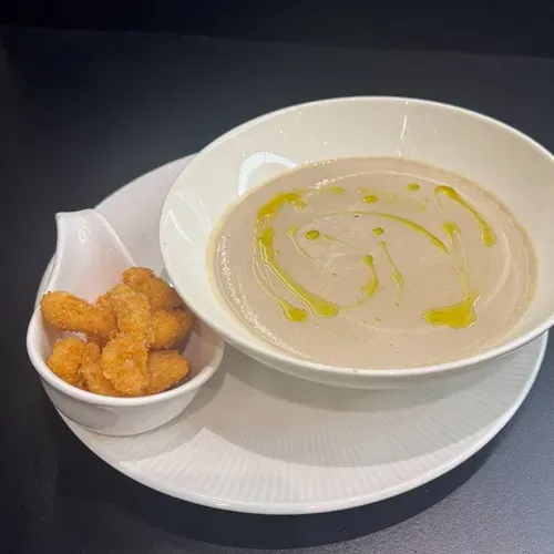 Supa cremoasa de ciuperci cu trufe