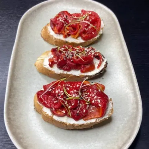 Bruschete cu ardei copt